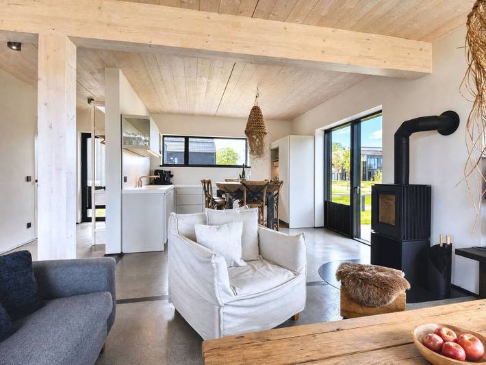 Ferienhaus für 6 Personen, mit Terrasse und Garten sowie Seeblick in Bergen auf Rügen - 3