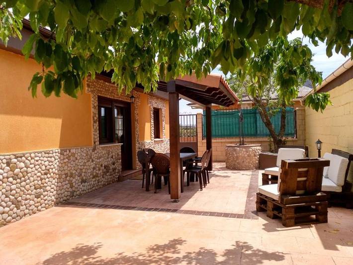 Apartamento para 5 personas, con Balcón y Terraza además de Jardín y Vistas en Comarca de Arlanza