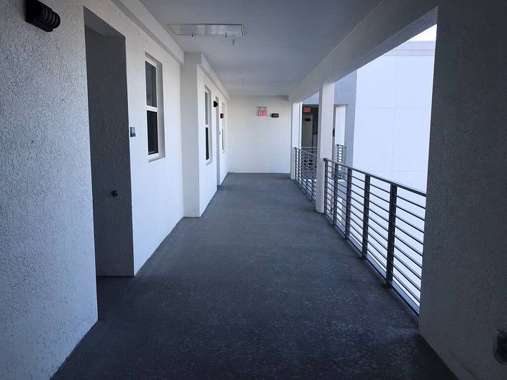 Location de vacances pour 90 personnes, avec piscine et balcon dans Floride