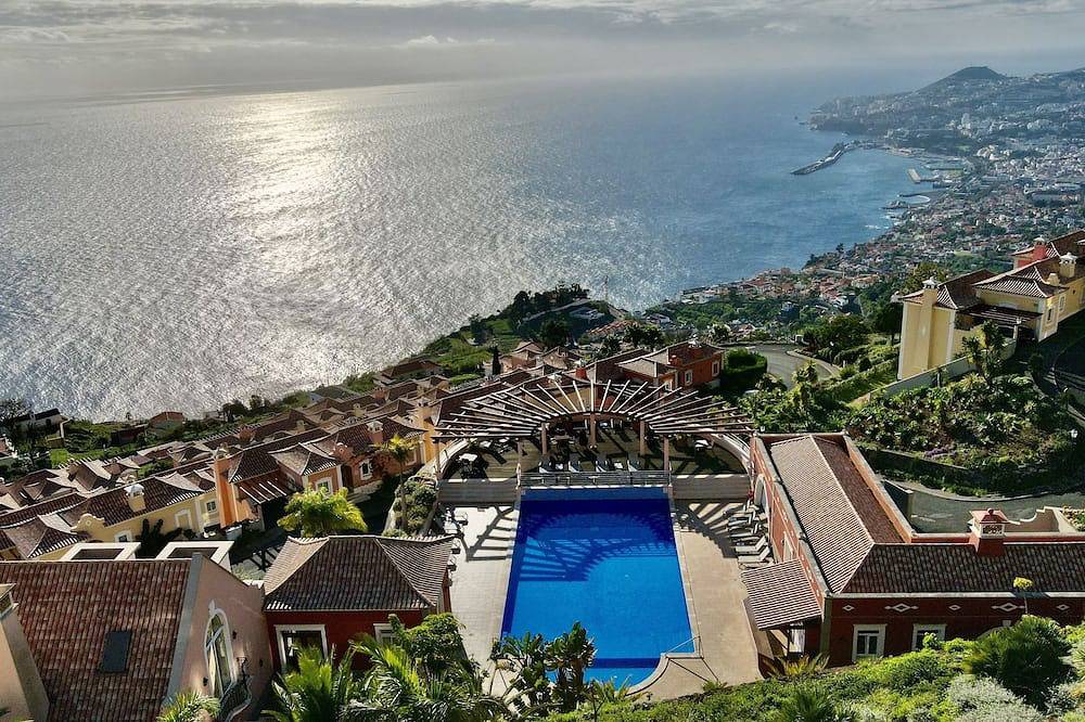 Ganze Wohnung, Sea and Sun 4 You - Palheiro Village in São Gonçalo, Madeira