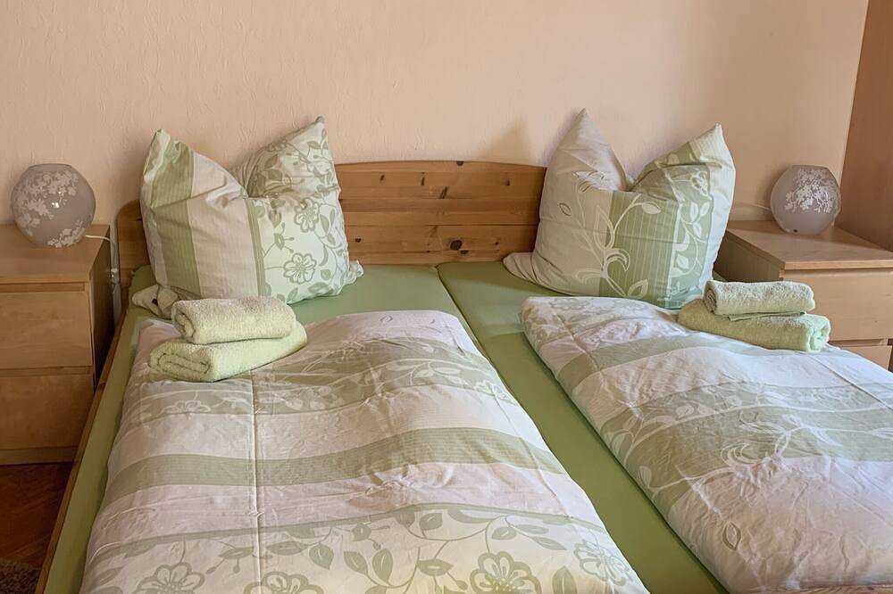 Ganze Wohnung, Landhaus Appartement mit Küche und Bad - ländlich + zentral Nähe Frankfurt in Bad Homburg, Hochtaunuskreis