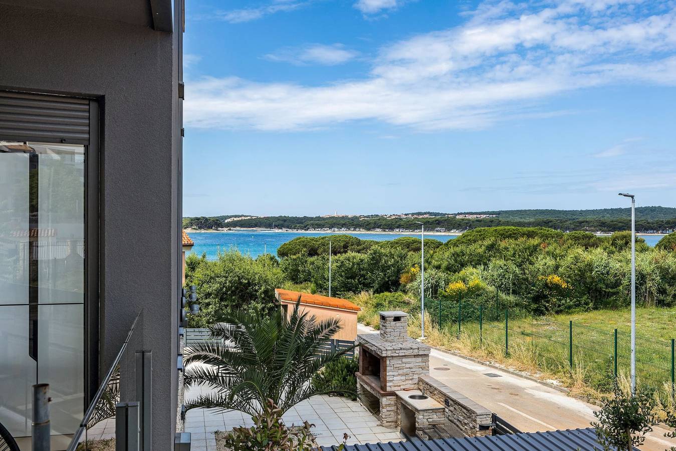 Ganze Wohnung, Medulin Beach Apartment with Sea View (4+2) in Medulin Stadt, Medulin