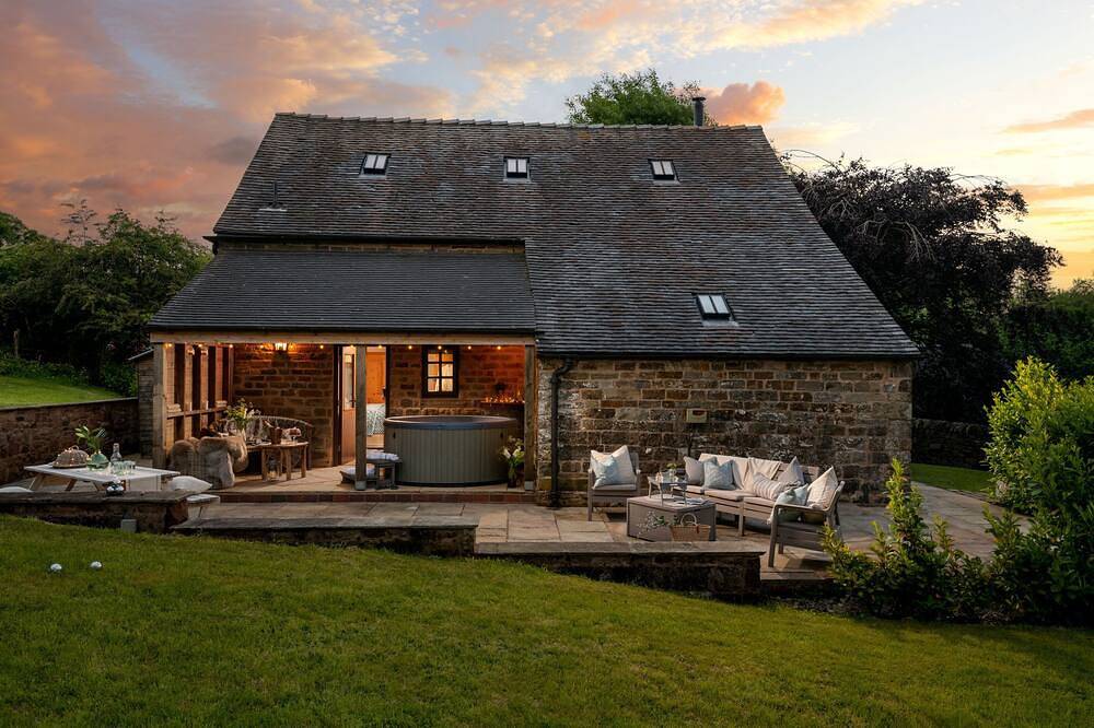 Glamping for 4 People in Peak District, Midlands