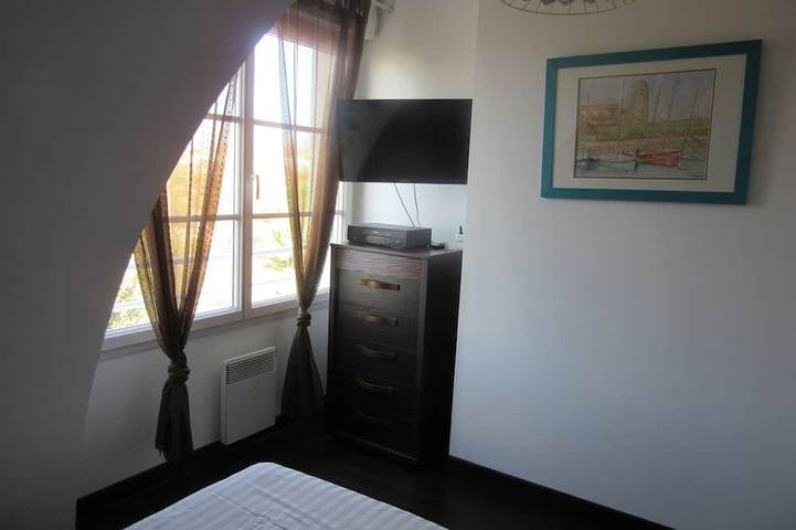 Entire apartment, Superbe Appartement Tout Confort Deux Chambres Avec Terrasse et Vélos Fournis in La Rochelle, La Rochelle region