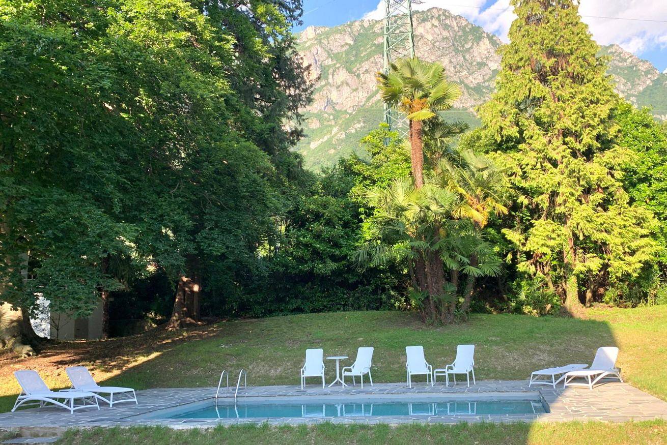 Ganze Wohnung, Ferienwohnung für 2 Personen mit Pool in Lierna, Comer See