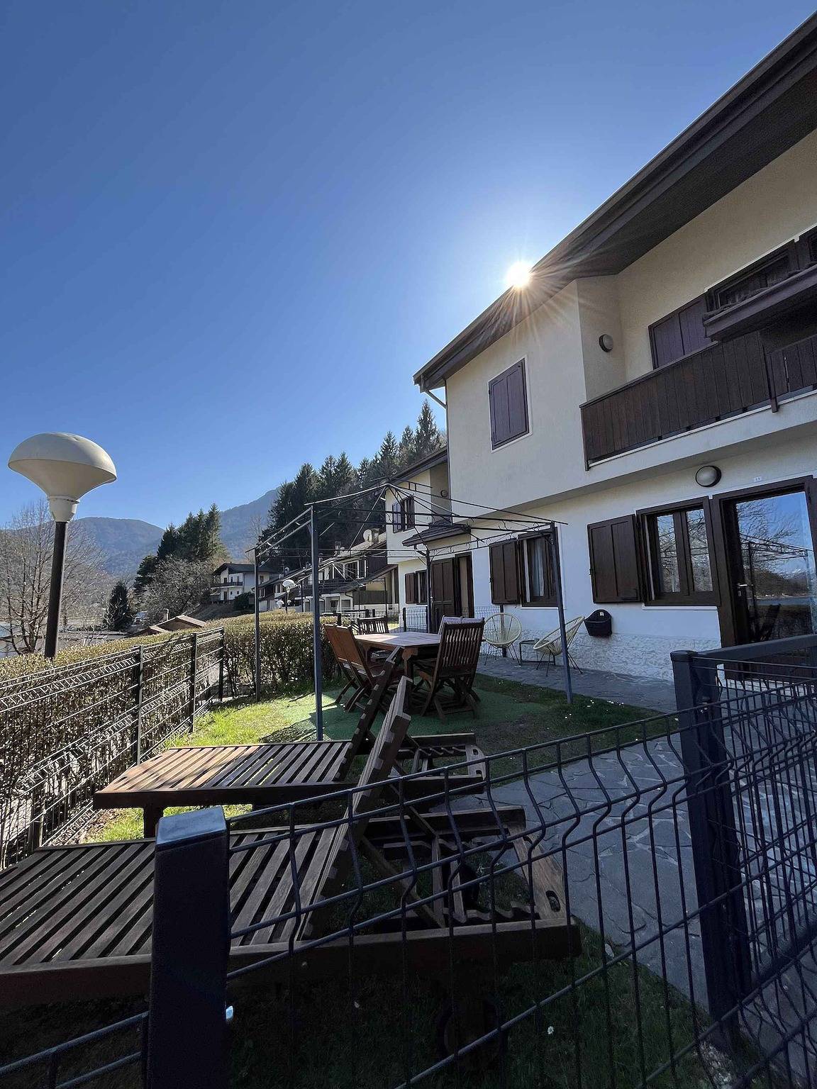 Holiday home with private access to the lake  in Val Maria-pur, Ledro