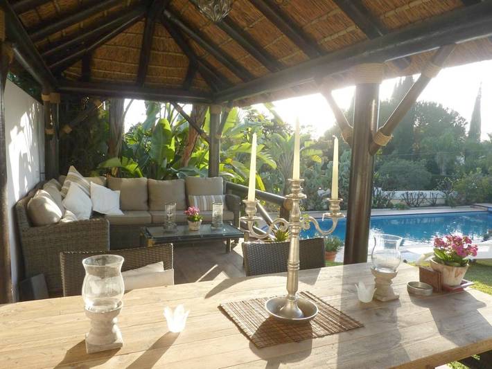 Alojamiento y desayuno para 2 personas, con Terraza y Jardín además de Piscina y Sauna en La Cala de Mijas