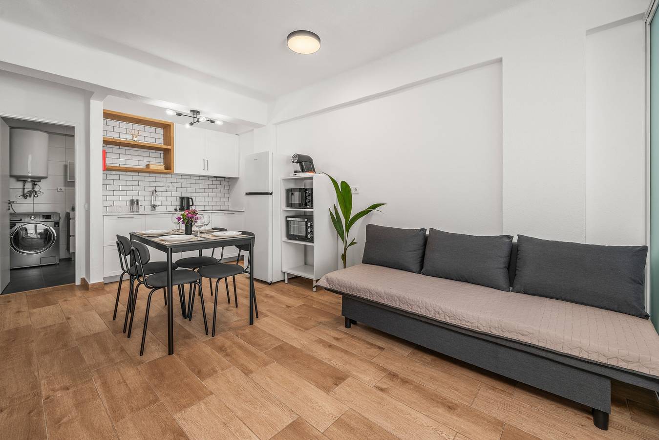 Ganze Wohnung, Apartment 'Armação Beach' mit Balkon, Wlan und Klimaanlage in Armação de Pêra (costa), Armação de Pera