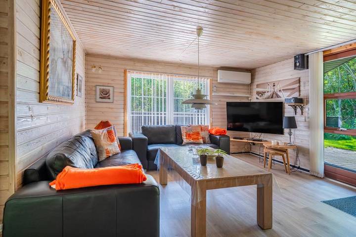 Modernes Ferienhaus für 8 Personen & 2 Hunde im beliebten Jegum Ferieland, gelegen im Hybenvangen 19 in Jegum, Varde