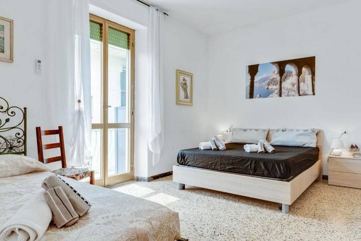 Ganze Wohnung, Ferienwohnung für 8 Personen mit Balkon in La Spezia (By), La Spezia