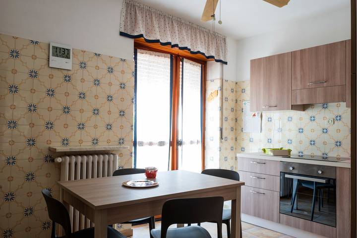 Appartamento intero, Appartamento "Semia" con vista sulle montagne, balcone e Wi-Fi in Vinadio, Provincia di Cuneo