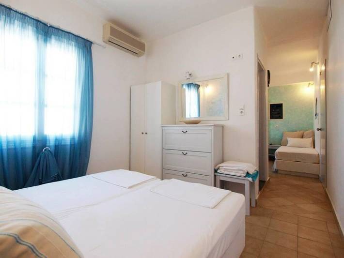 Holiday rental for 3 people, with Balcony/Terrace and Garden in Ios