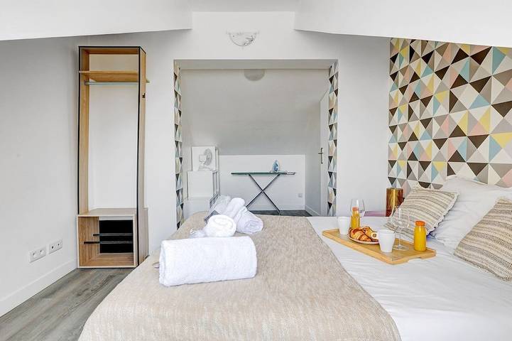Ganze Wohnung, Thebluestay 136 - Beautiful Duplex Apartment in Bagnolet, Seine-Saint-Denis
