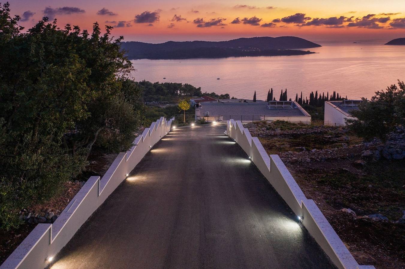 Luxury Villa Dubrovnik Frida with Heated Pool in Orasac, Grad Dubrovnik