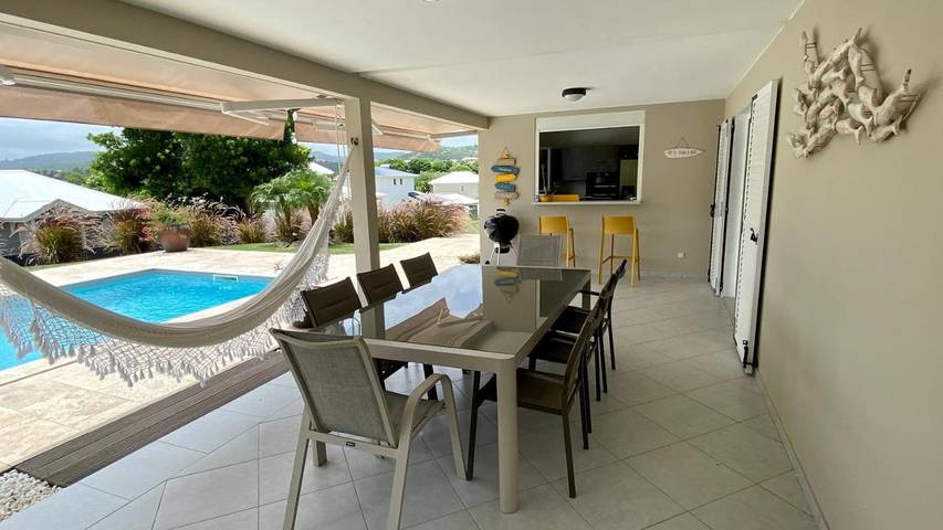 Location de vacances pour 6 personnes, avec piscine et jardin à Le François - 3