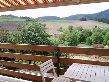 Gîte pour 5 personnes, avec jardin à Alleyras