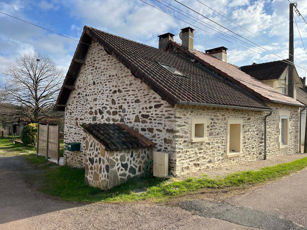 Two-Bedroom House in La Coquille, Parc naturel régional Périgord-Limousin
