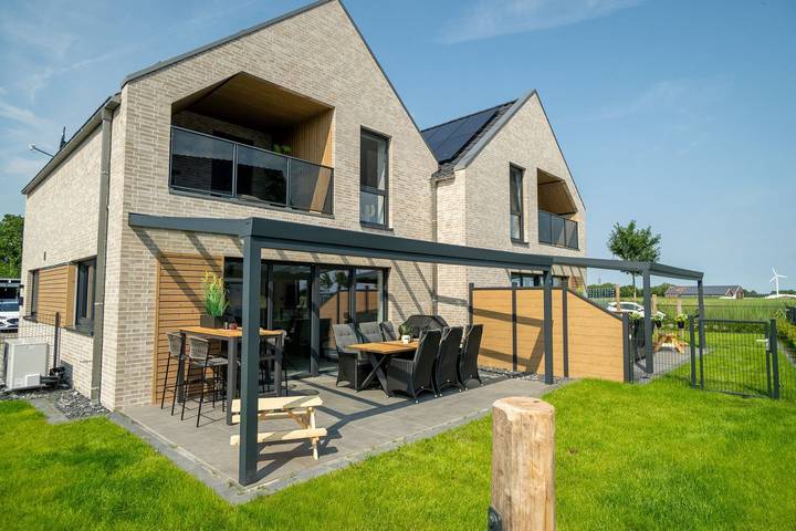 Ferienhaus für 8 Personen, mit Balkon und Balkon/Terrasse sowie Whirlpool und Terrasse in Hohenkirchen (Wangerland) - 3