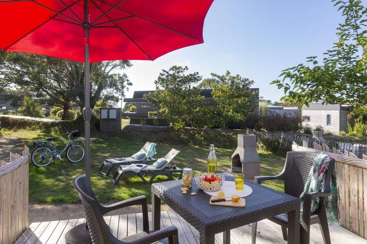 Camping pour 2 personnes, avec jardin et piscine, adapté aux familles dans Côte de Granit Rose - 2