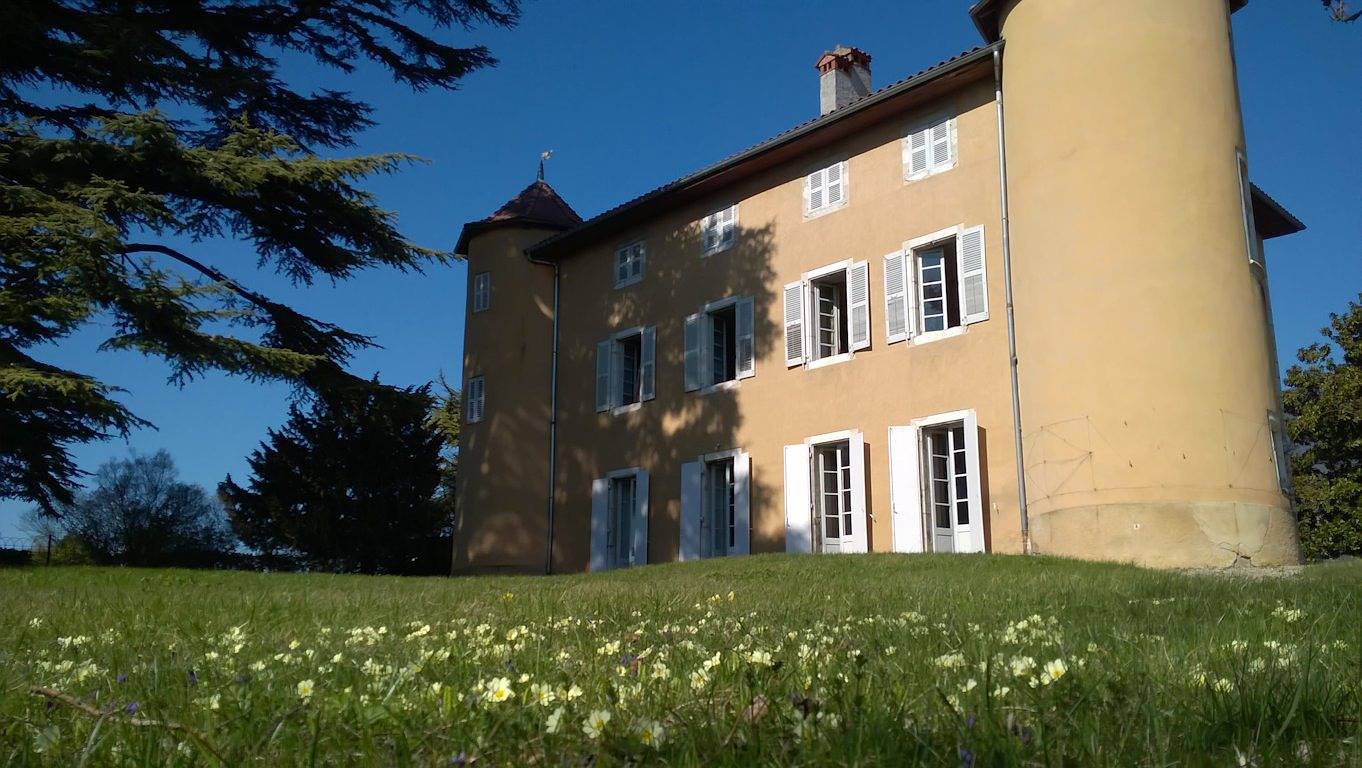 Chambres d'hôtes au Château la Violette Les Marches Savoie - Louise in Porte-de-Savoie, Région de Chambéry