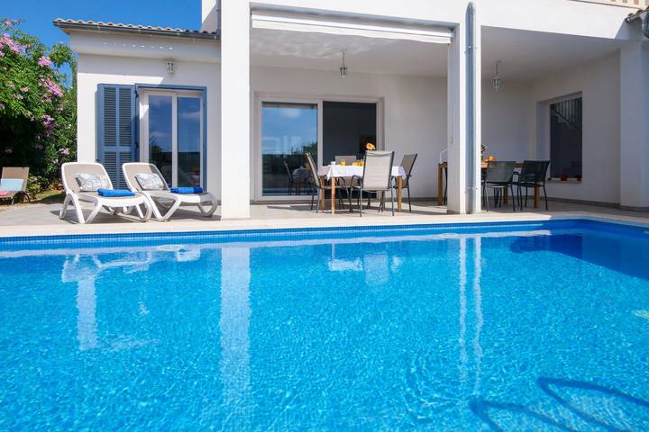 Ferienhaus Casa Aina in Strandnähe mit Pool und Wlan in Cala Bona, Son Servera