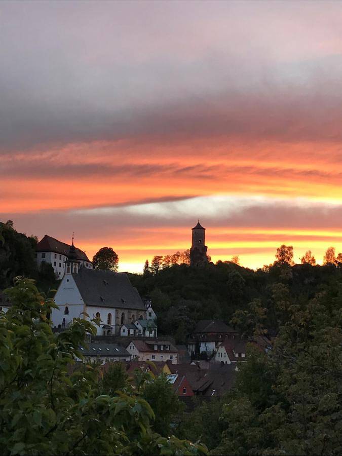Ferienwohnung für 4 Personen, mit Balkon und Terrasse sowie Ausblick in Waischenfeld