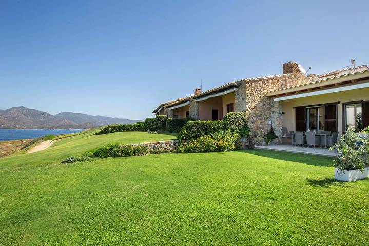 Villa für 7 Personen mit Balkon/Terrasse in Cala Caterina, Villasimius