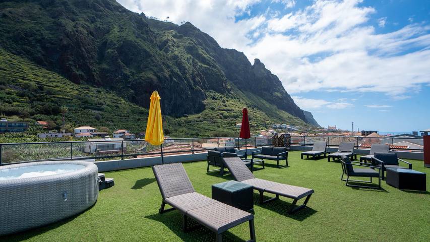 Location de vacances pour 8 personnes, avec balcon ainsi que jacuzzi et jardin à Paul Do Mar - 4