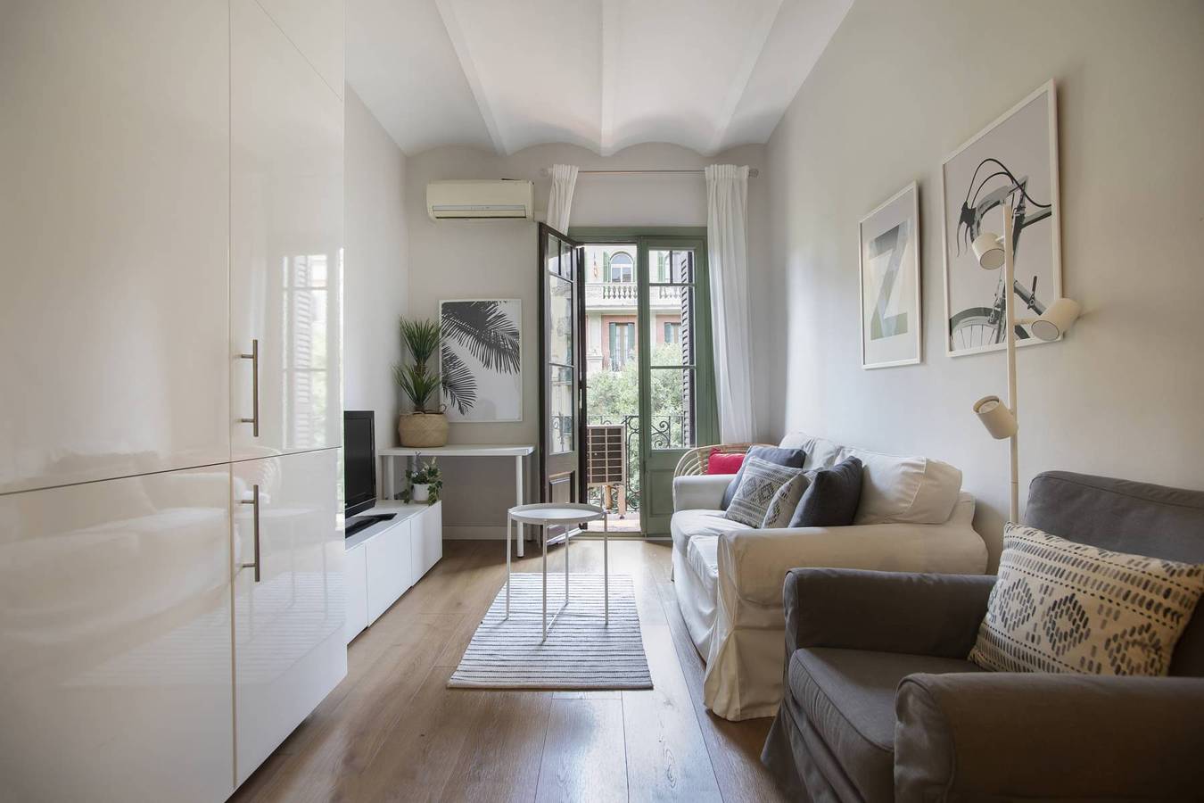 Geheel appartement, Vakantieappartement voor 4 personen met balkon in Barcelona Centre, Barcelona
