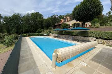 Cottage pour 12 personnes, avec terrasse et jardin à Cazals