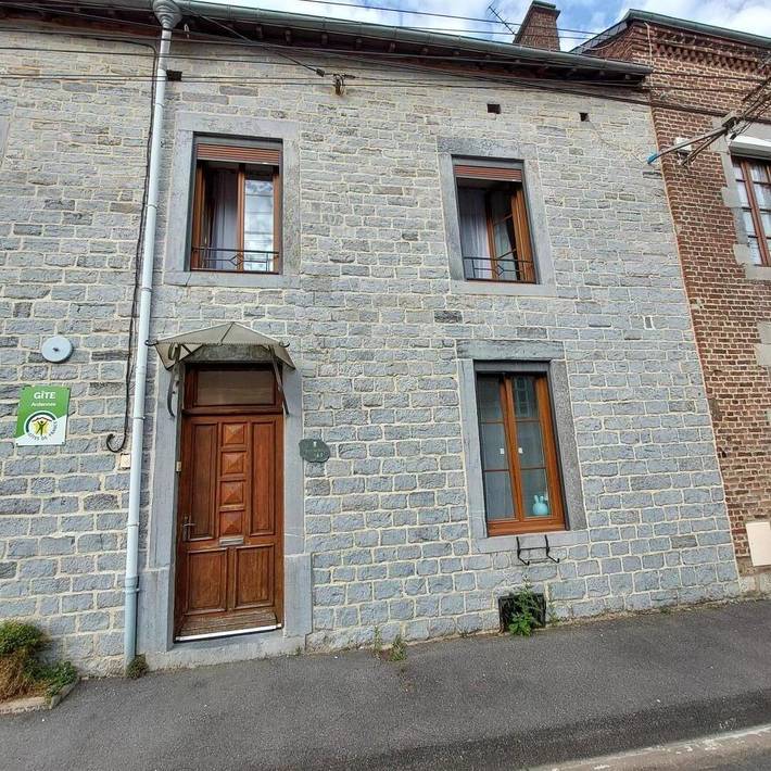 Gîte pour 4 personnes, avec Terrasse à Fumay
