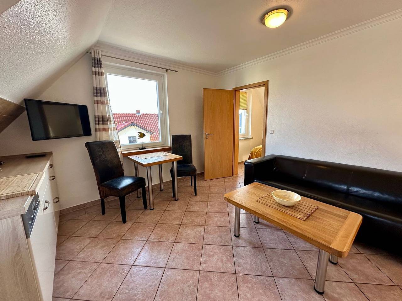 Ganze Wohnung, Ferienwohnung 1 Seeseite – gemütlich & Meerblick in Klein Zicker, Mönchgut