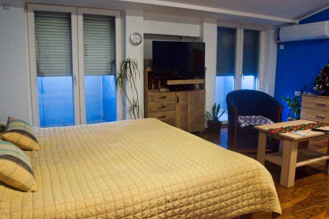 Appartement entier, Stan na dan Flower in Шабац, Mačva (district)