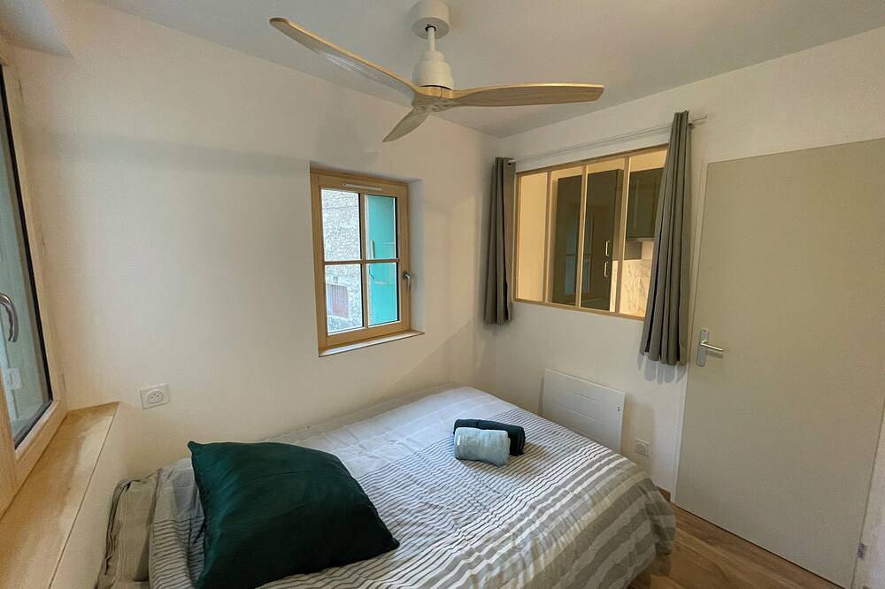 Entire apartment, Le petit cosy in Saint-Paul-Trois-Châteaux, Nyons region