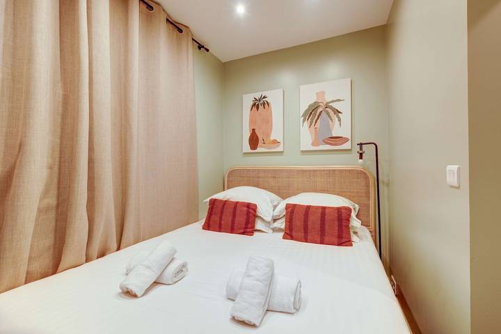 Appartement entier, Appartement de vacances pour 4 personnes avec jardin in Paris, Île de France