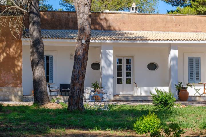 Private Masseria near Lecce, 20 min from the sea, 4 bedrooms and 5 bathrooms