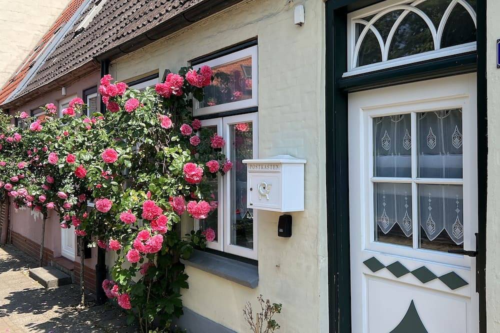 Schönes Ferienhaus direkt an der Gracht in Friedrichstadt, Eider-Treene-Sorge