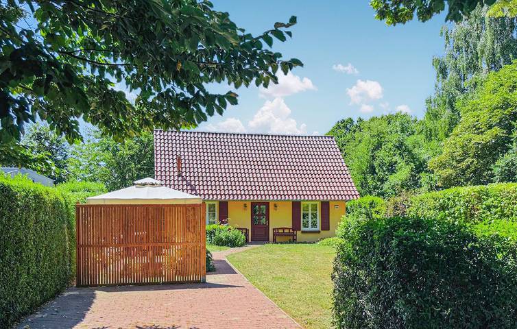 Ferienhaus für 4 Personen, mit Garten und Terrasse, mit Haustier in Vipperow