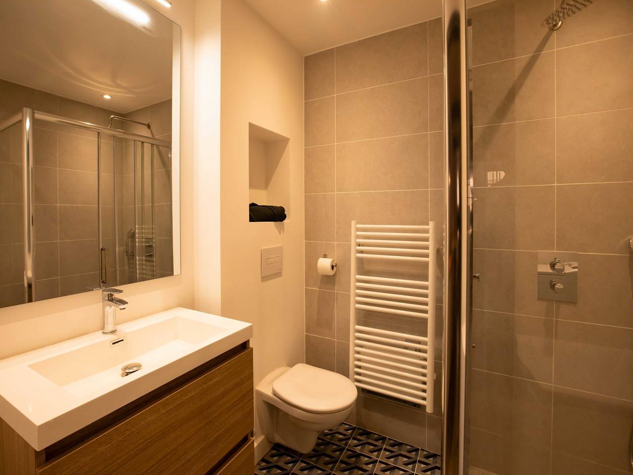 Appartement entier, Studio Chic - 2P - au coeur de Saint-Tropez in Saint-Tropez, Côte méditerranéenne (France)