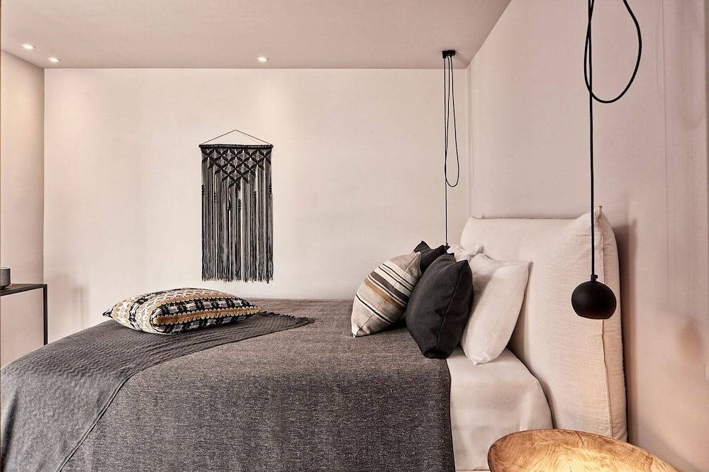 Luxury Crete Hotel | Seafront Bungalow | Seafront Location | Spacious in North Crete