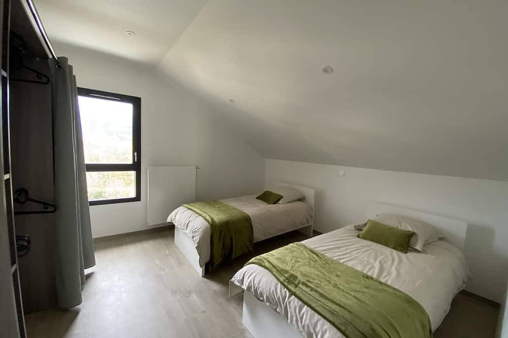 Maison neuve entre lacs et montagne,  idéal pour découvrir le pays savoyard ! in Mercury, Région d'Albertville