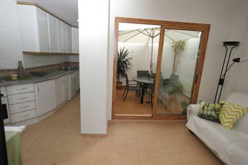 Apartment for 4 People in La Vila Joiosa, Costa Blanca, Photo 4