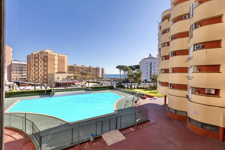 Gîte pour 2 personnes, avec piscine dans La Pineda