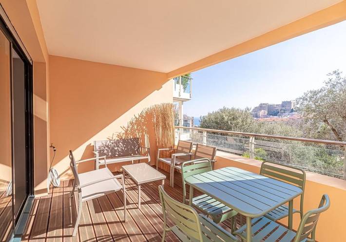 Location de vacances pour 2 personnes, avec balcon et piscine à Beausoleil - 3