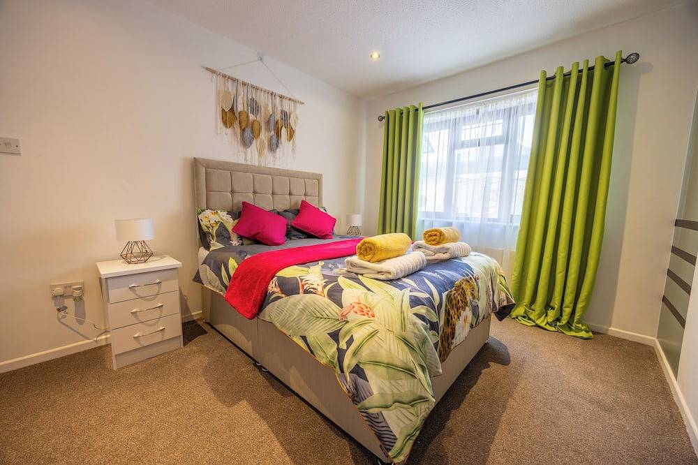 Kingsholm Sunny Vibes: 2 Bedrooms, Stadium, Free Parking, Garden in Gloucester (UK), Gloucestershire