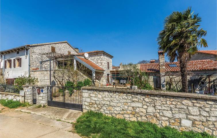 Ferienwohnung für 4 Personen, mit Terrasse in Porec und Umgebung