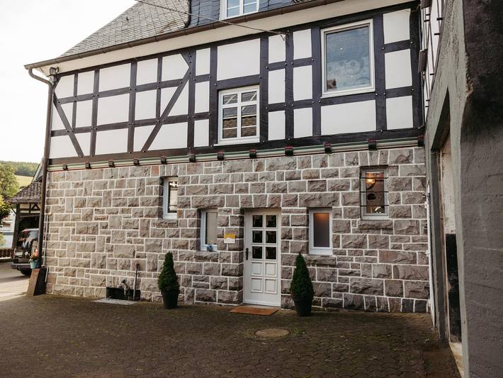 Ganze Wohnung, Ferienwohnung 'Wennetal' mit Gemeinschaftsterrasse, Gemeinschaftsgarten und Wi-Fi in Schmallenberg, Hochsauerlandkreis