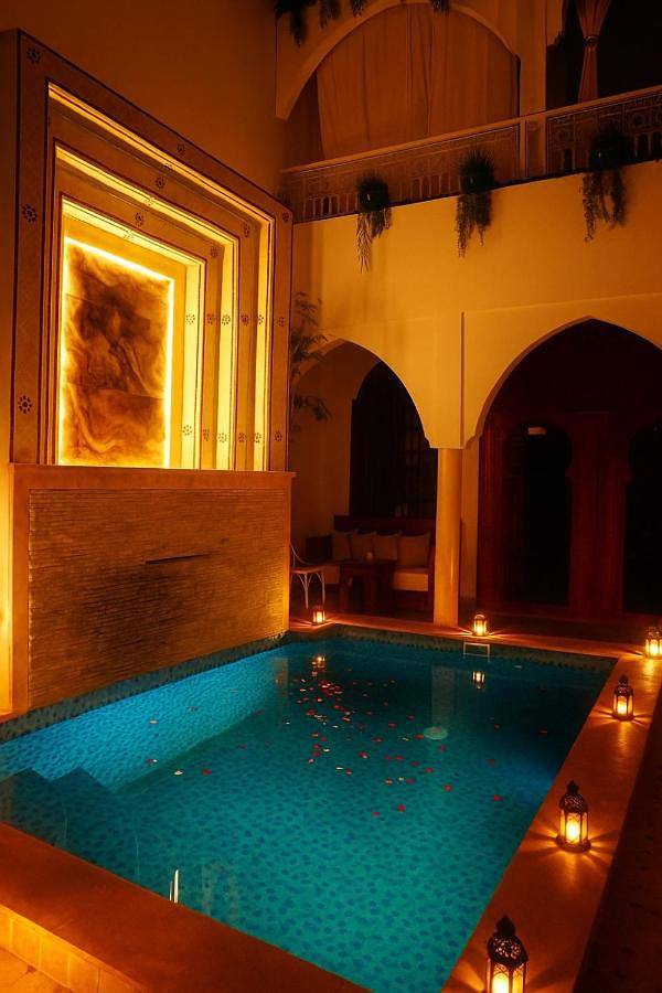 Chambre d’hôte pour 4 personnes, avec piscine et terrasse