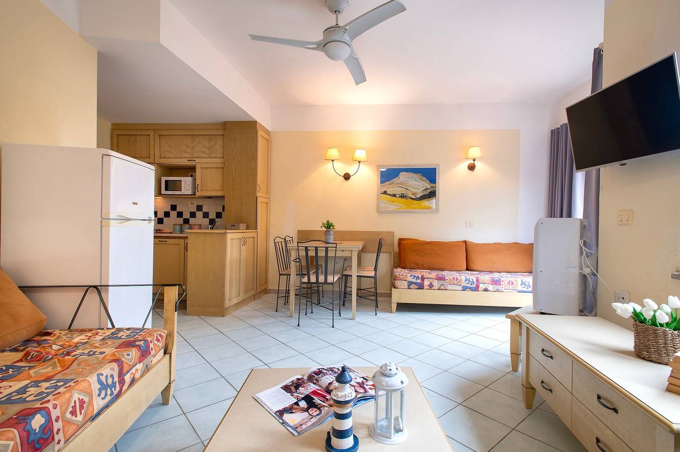 Ganze Wohnung, Ferienwohnung 'Costarossa 110' mit Meerblick, privater Terrasse und eigenem Garten in Canneddi, Trinità d'Agultu e Vignola und Umgebung