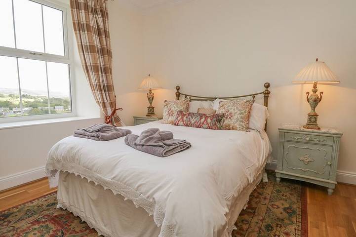 High Torver House, pet friendly, luxury holiday cottage in Torver in Lake District